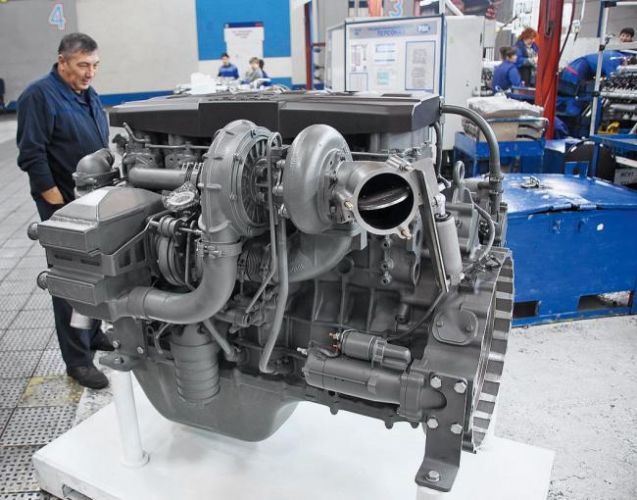 Наплевали на санкции: как «КАМАЗ» смог сохранить производство двигателей и что там сейчас собирают
