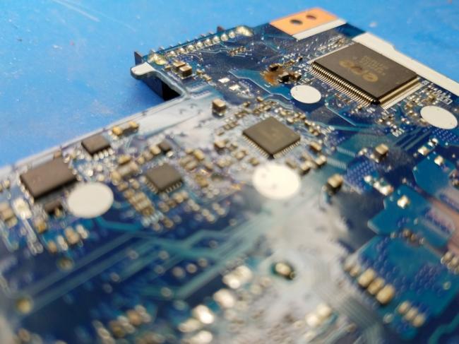 Алкоголь убивает. Ремонт техники, Кудрявые руки, Ремонт ноутбуков, Екатеринбург, Пайка, Мультиконтроллер, Длиннопост