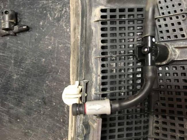 Замена форсунок омывателя стекла опель астра h gtc