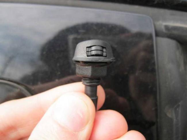 Замена форсунок омывателя стекла опель астра h gtc