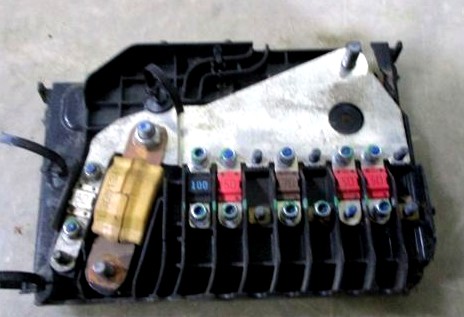 Блок силовых предохранителей