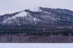Karta marshruta i rasskaz o voskhozhdenii na goru Sugomak i Sugomakskuiu peshcheru v gorode Kyshtym CHeliabinskoi oblasti CHudesnoe mesto kuda mozhno podnimatsia i s detmi.
