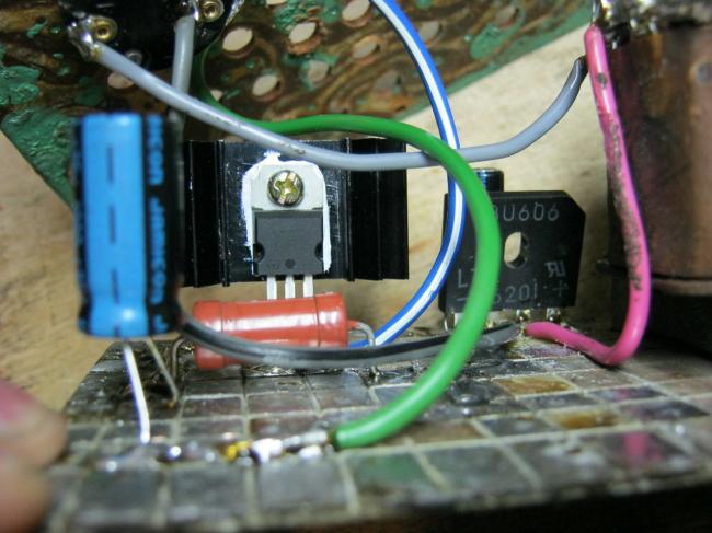 LM317 на радиаторе