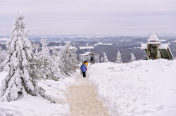Karta marshruta i opisanie puteshestviia na avto po Permskomu kraiu zimoi Samaia znamenitaia v Rossii Kungurskaia ledianaia peshchera Kanon s vodopadom Melnichnyi ruchei.