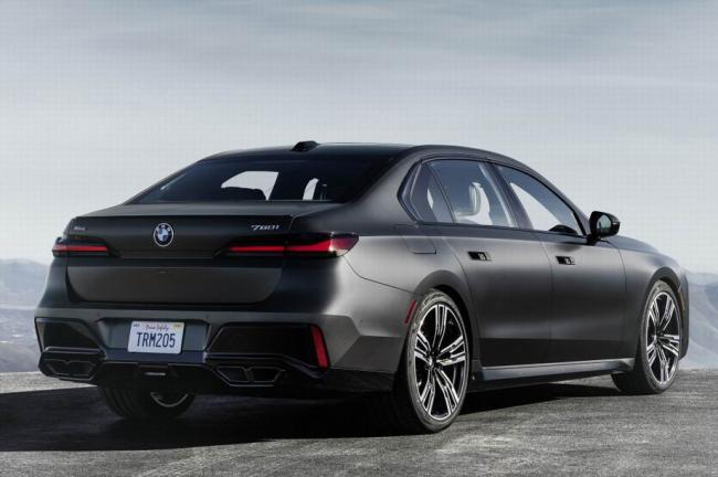 BMW 7-Series G70 в новом кузове