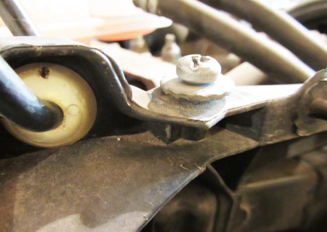 Замена термостата Форд Фокус 2 1.6