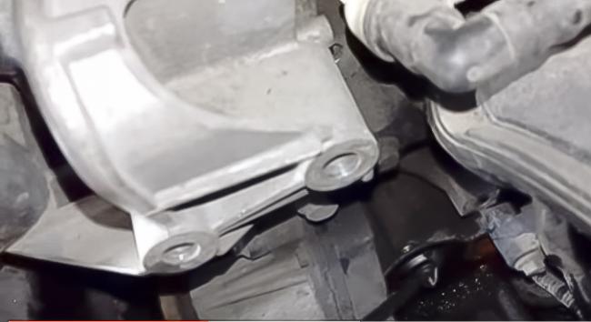 Замена термостата Форд Фокус 2 1.6