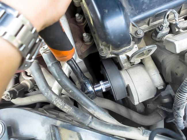 Замена термостата Форд Фокус 2 1.8 и 2.0