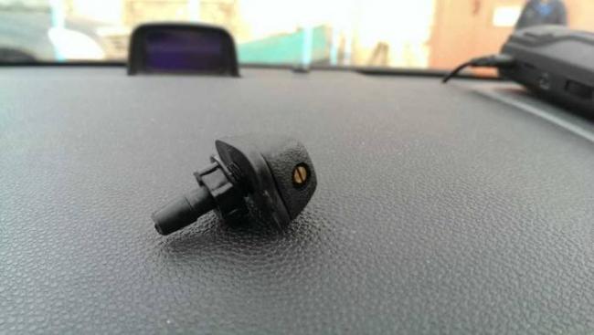 Регулировка форсунок стеклоомывателя опель инсигния