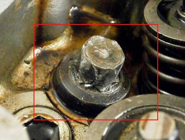 Эффективные способы откручивания рваных болтов ГБЦ с притертыми краями