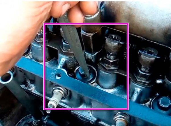 Эффективные способы откручивания рваных болтов ГБЦ с притертыми краями