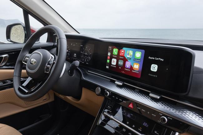 Проехал на новом Kia Carnival: 8 мест, дизель 199 сил, расход 8,5 л. Конкурентов за эту цену нет!