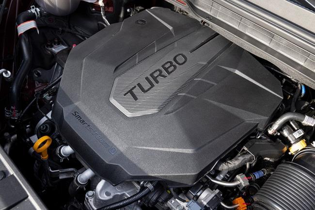 Проехал на новом Kia Carnival: 8 мест, дизель 199 сил, расход 8,5 л. Конкурентов за эту цену нет!