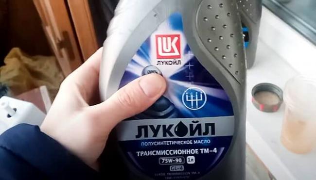 Масло Лукойл ТМ-4 75W-90 для мкпп Хендай Солярис