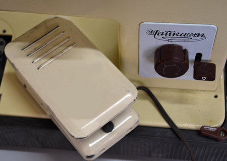 Педаль для швейной машины