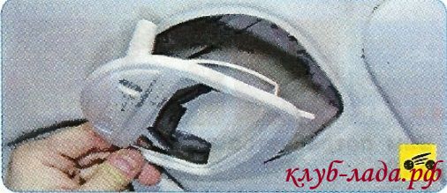 Снять корпус.