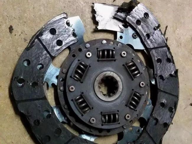 разрушился диск сцепления