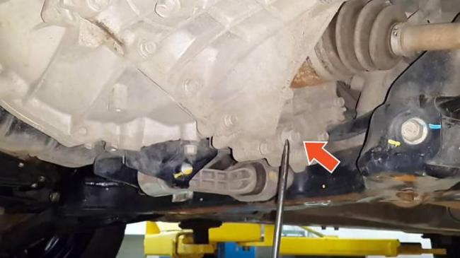 Сливная пробка в МКПП Hyundai Solaris