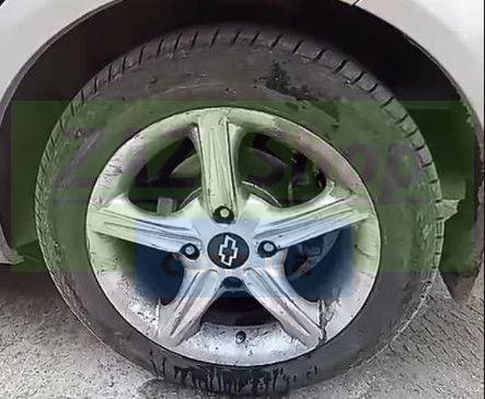 Снимаем колесо Шевроле Лачетти